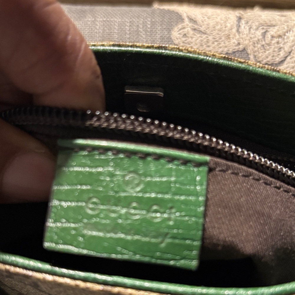 AUTHENIC Gucci Brown Monogram Tote with Green Leather Handles - Picture 3 of 16